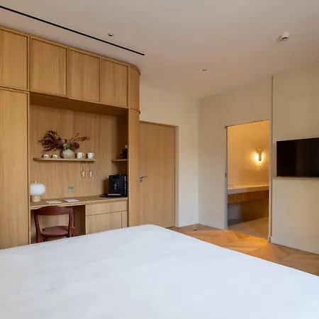 Boutique-hotel Le 3 Par Champagne Thienot 5*