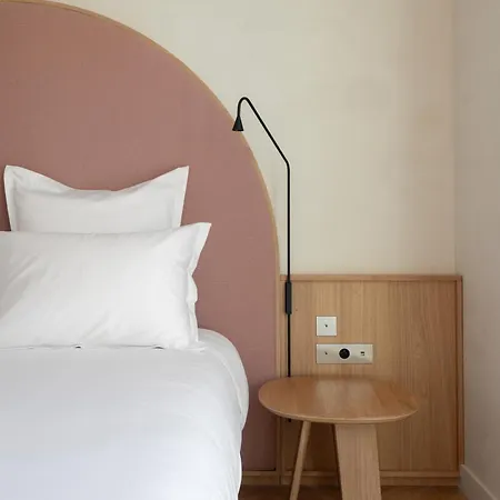 Le 3 Par Champagne Thiénot Hotel