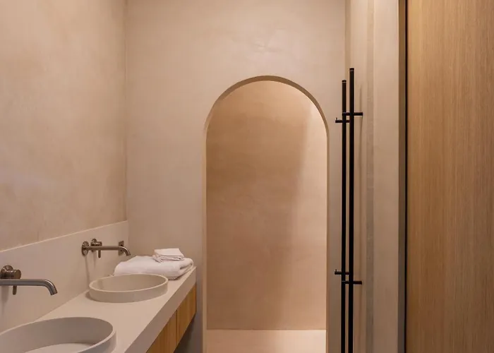 Le 3 Par Champagne Thienot Reims