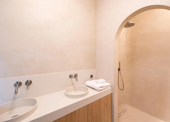 Le 3 Par Champagne Thiénot 5* Reims