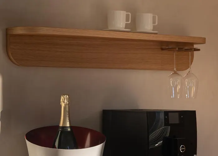 Le 3 Par Champagne Thienot Hotel Reims