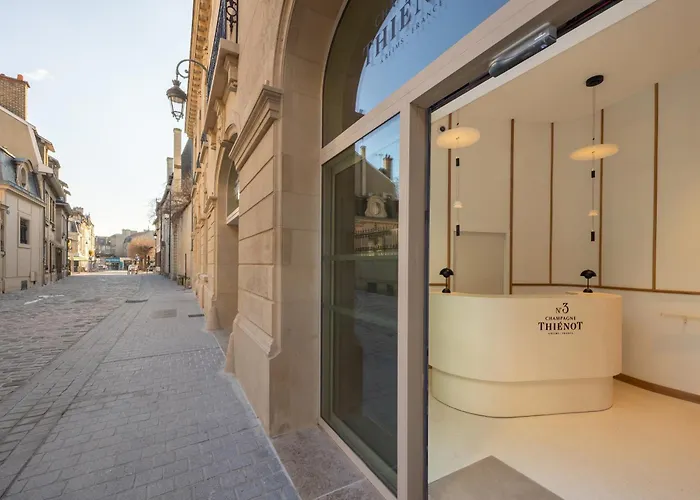 Boutique-hotel Le 3 Par Champagne Thienot Remeš