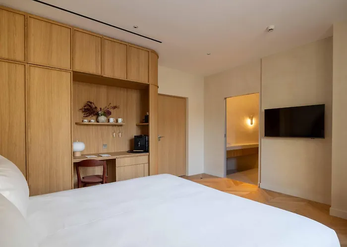 Le 3 Par Champagne Thiénot 5*