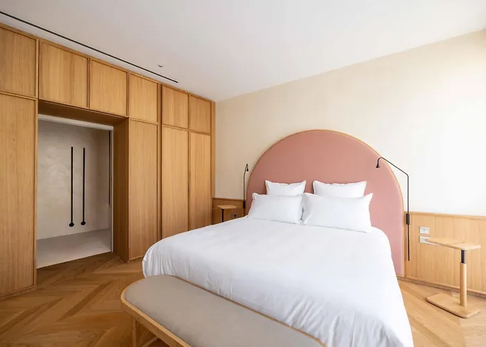 Hotel Boutique-hotel Le 3 Par Champagne Thienot 5*